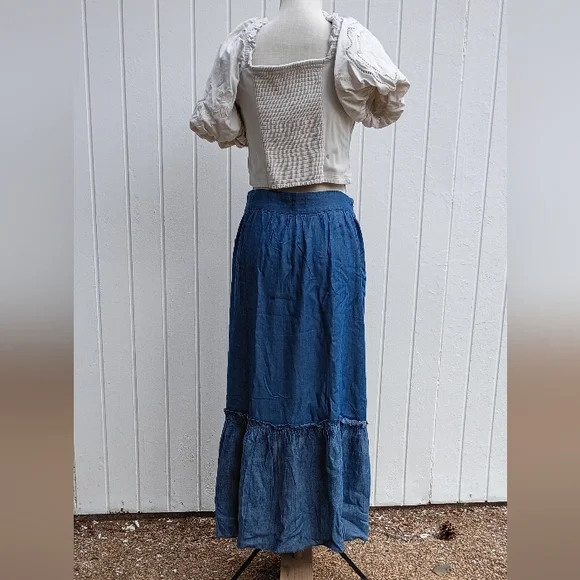SOLD! NWT Adorable 😍 Prairiecore Maxi Skirt Denim Colored Two Toned Tiered. - Picture 7 of 15